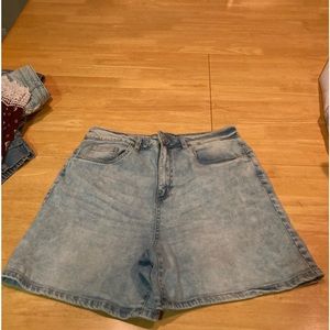 Urban basics junior jean shorts size 11